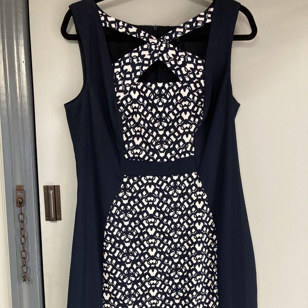Women’s dress